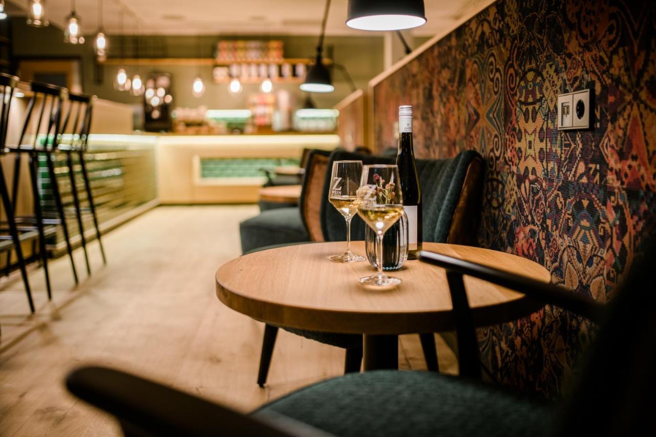 Weinhotel Freylich Zahn Фрейбург Экстерьер фото